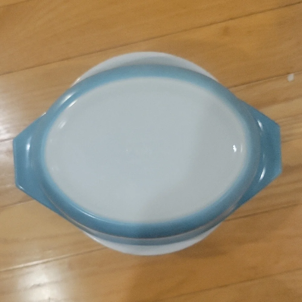 Vintage Pyrex 043 Turquoise Snowflake 1.5 Casserole Dish - Picture 7 of 15